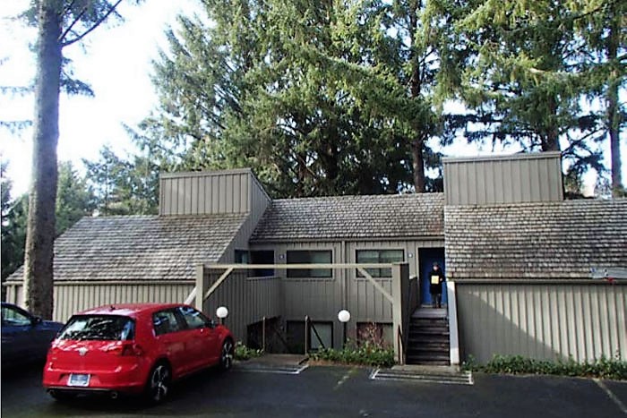 Palisades Condos Buildings and Landscaping